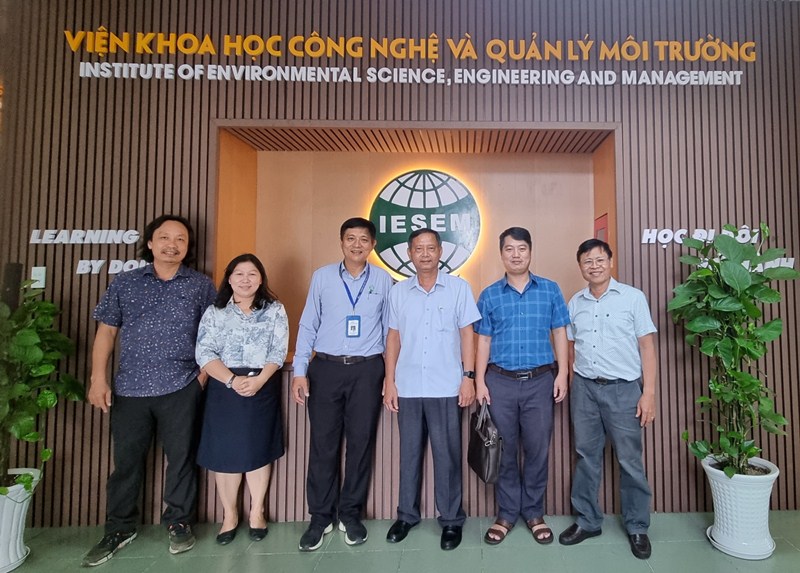 Sở Khoa học và Công nghệ tỉnh Kon Tum làm việc với  Viện Khoa học công nghệ và Quản lý Môi trường, Trường Đại học Công nghiệp Tp. Hồ Chí Minh