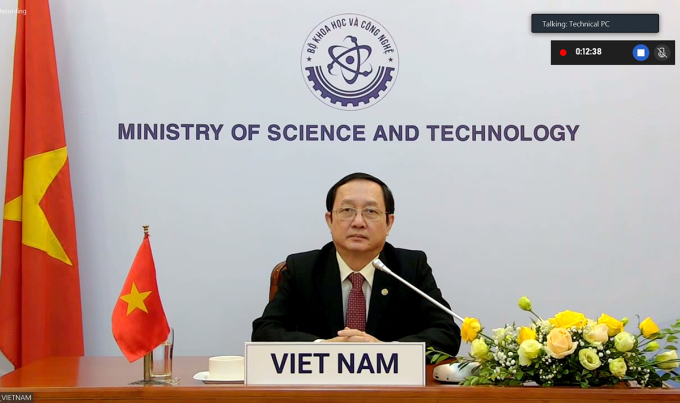 Bộ trưởng Huỳnh Thành Đạt kêu gọi từ bỏ quyền sở hữu trí tuệ với vaccine Covid-19