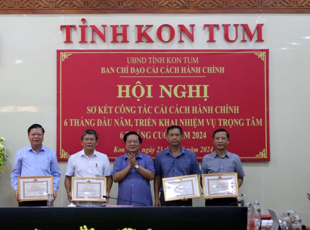 Sơ kết công tác cải cách hành chính 6 tháng đầu năm và phương hướng nhiệm vụ 6 tháng còn lại của năm 2024 tỉnh Kon Tum