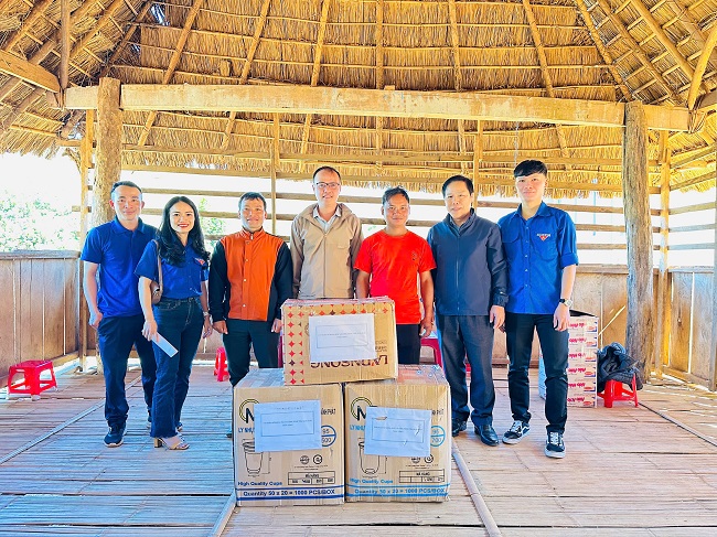 CHƯƠNG TRÌNH ÁO ẤM MÙA ĐÔNG CHI ĐOÀN SỞ KHOA HỌC VÀ CÔNG NGHỆ
