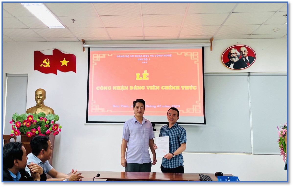 Chi bộ I tổ chức “Lễ trao quyết định công nhận đảng viên chính thức”